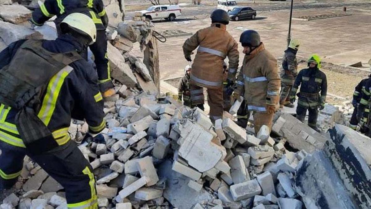 Rusya Harkov'da yardım sırasında bekleyen sivilleri vurdu: 6 ölü, 15 yaralı