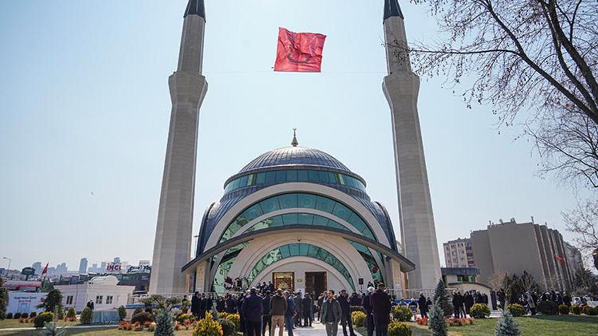 Diyanet İşleri Başkanı Erbaş, Ayşe Hatun Camisi'nin açılışını yaptı
