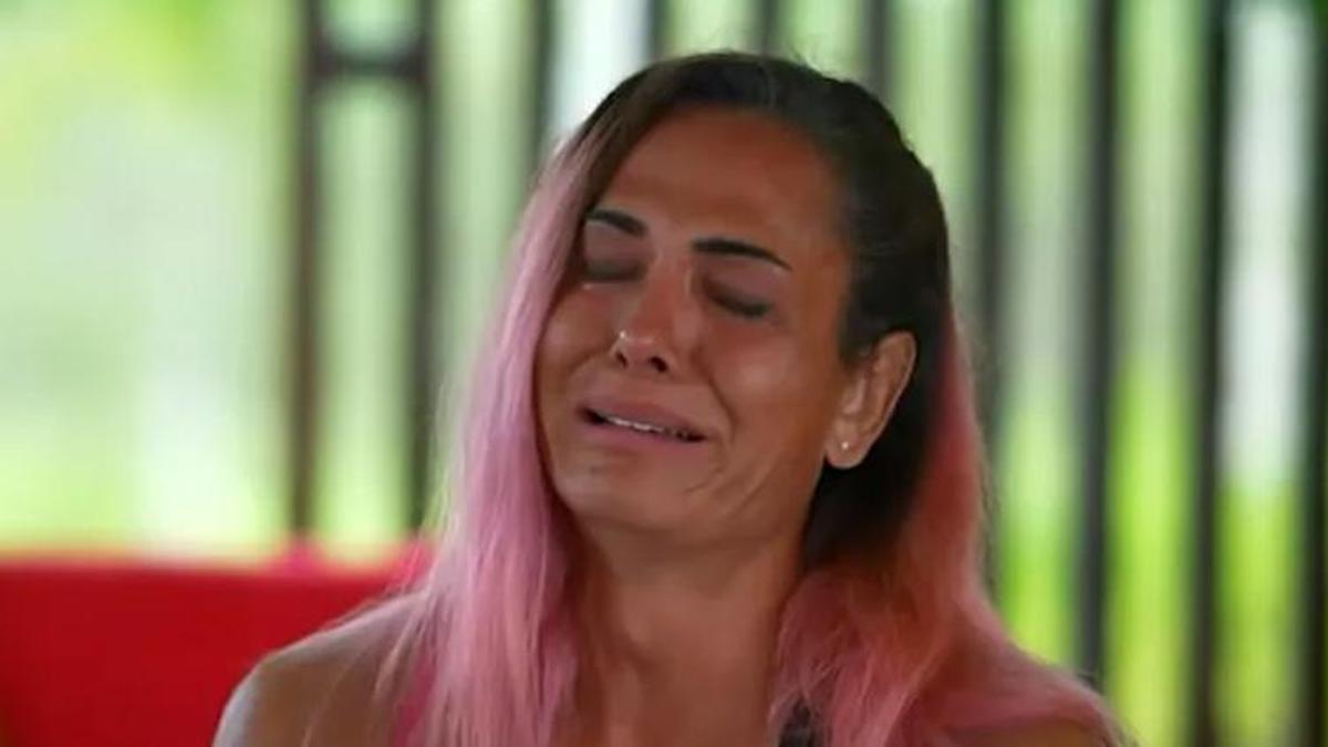 Survivor'da Nagihan Karadere gözyaşlarına boğuldu!