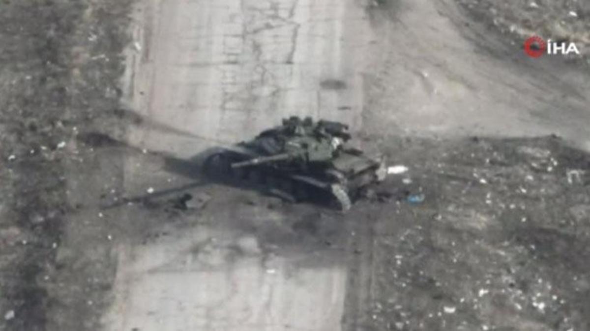 Ukrayna ordusu Rus tankını tek atışla imha etti
