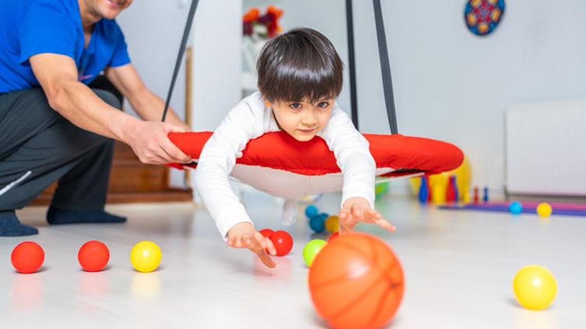 Ergoterapi çocukların toplumla uyumunu artırıyor