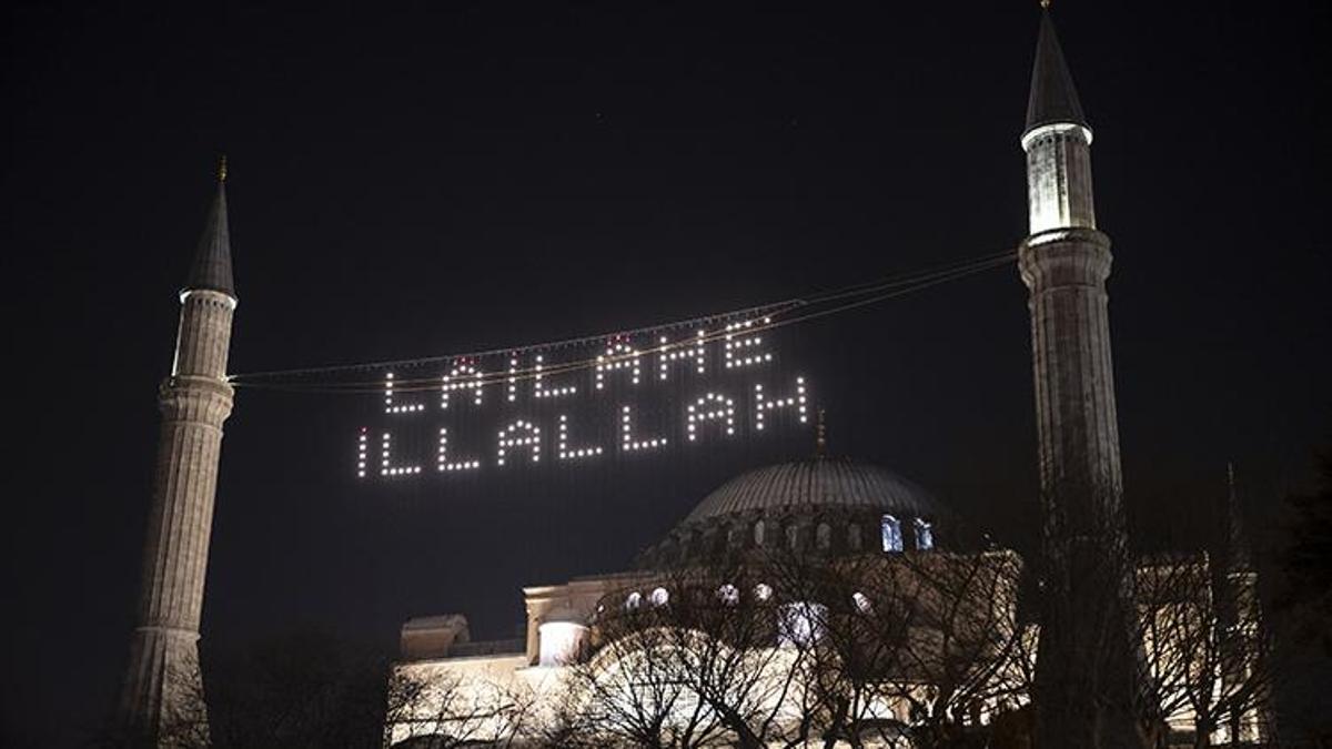 Ayasofya'da 88 yıl sonra teravih namazı kılınacak