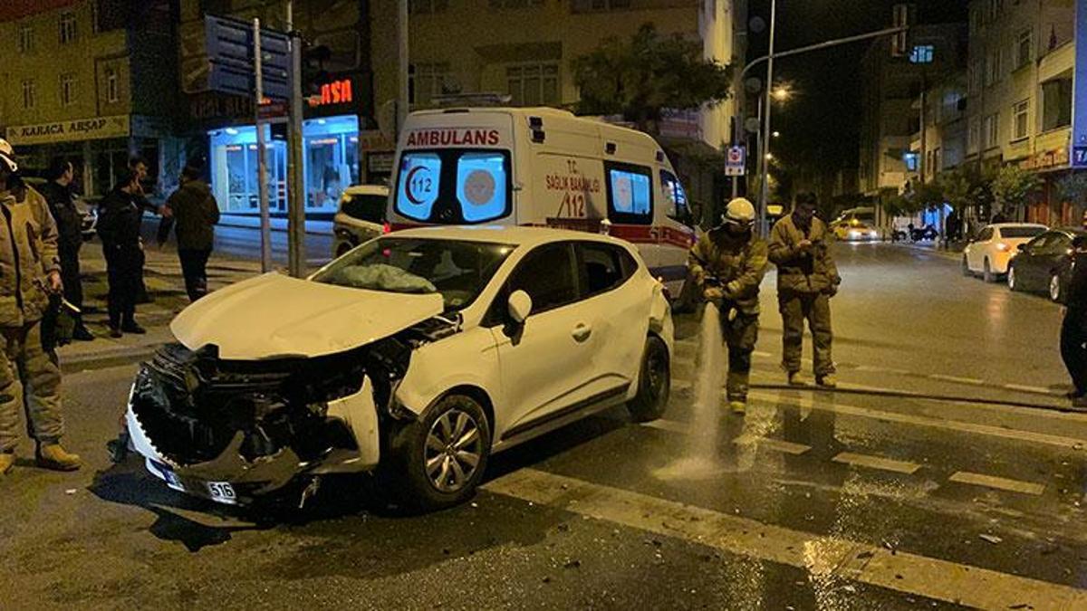 Ümraniye'de dörtyol ağzında kaza:1 yaralı