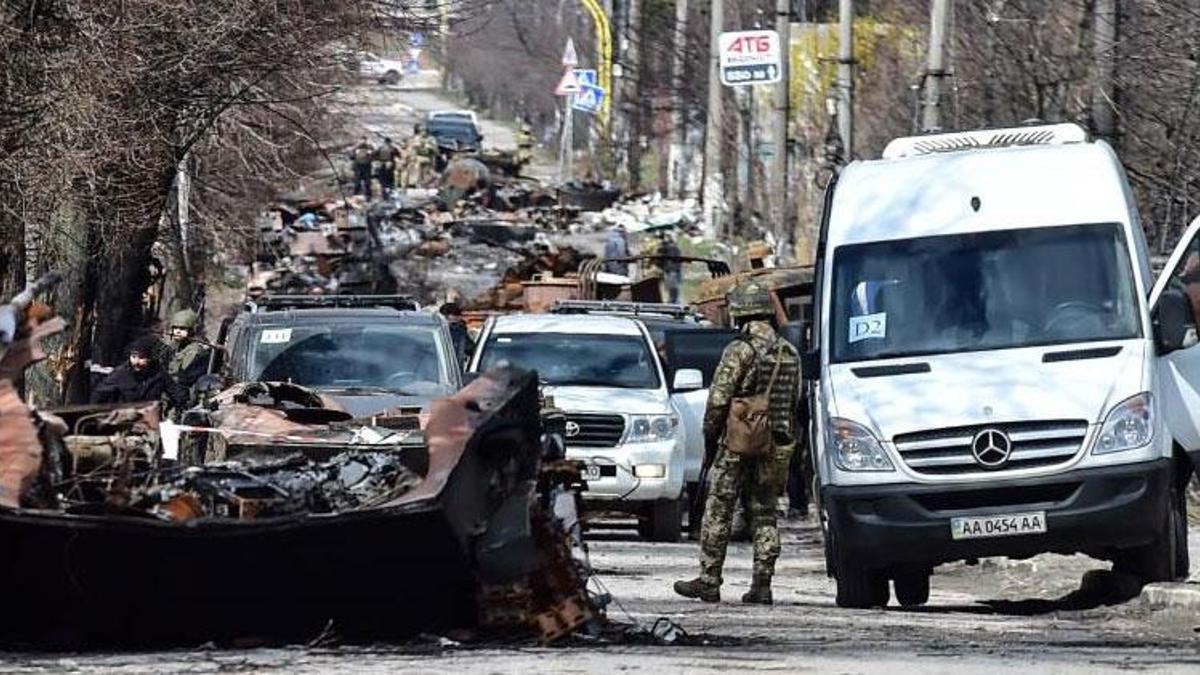 Zelenskiy Rusların çekildiği Bucha ve Irpin’i ziyaret etti