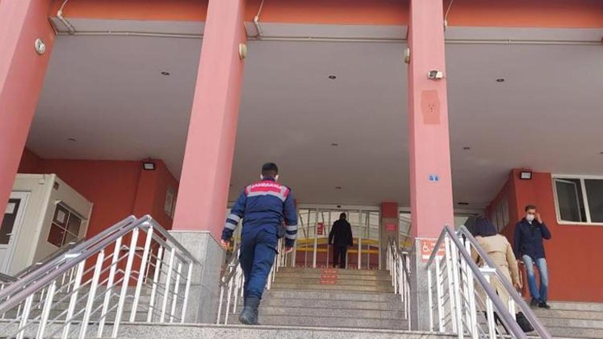 Kızı bakkala gitmek istemeyince şüphelendi! Bakkaldan 4 çocuğa iğrenç istismar