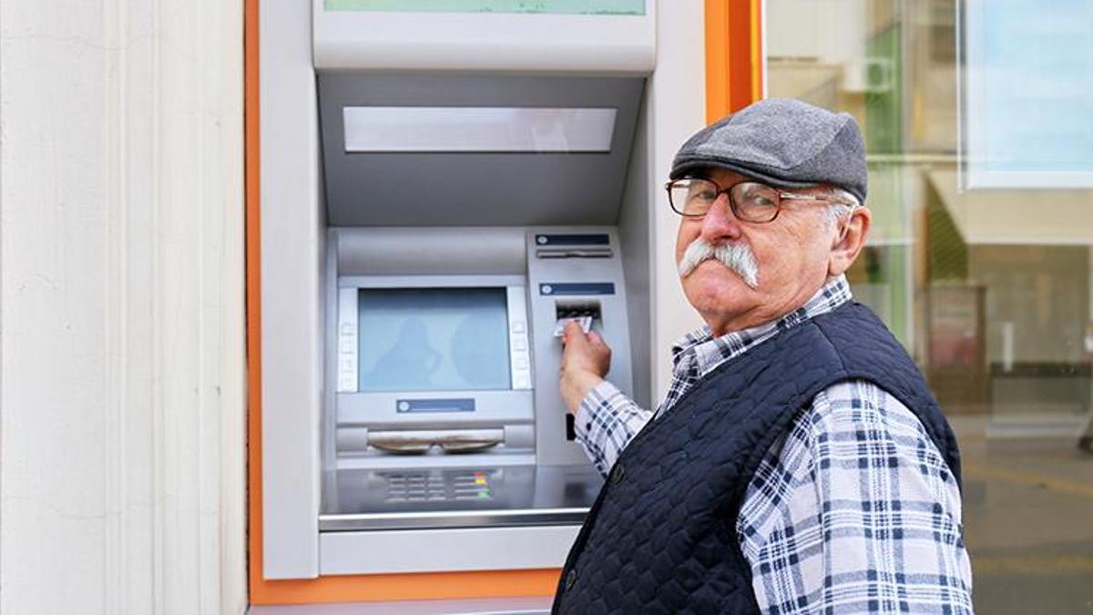Maaşlar kesiliyor! 4/1-a, 4/1-b ve 4/1-c kapsamında malullük, yaşlılık ve emekli aylığı alanları yakından ilgilendiriyor