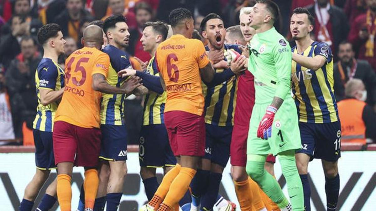 Kerem ve Mostafa oynayacak mı? İşte dev maçın muhtemel 11'leri...