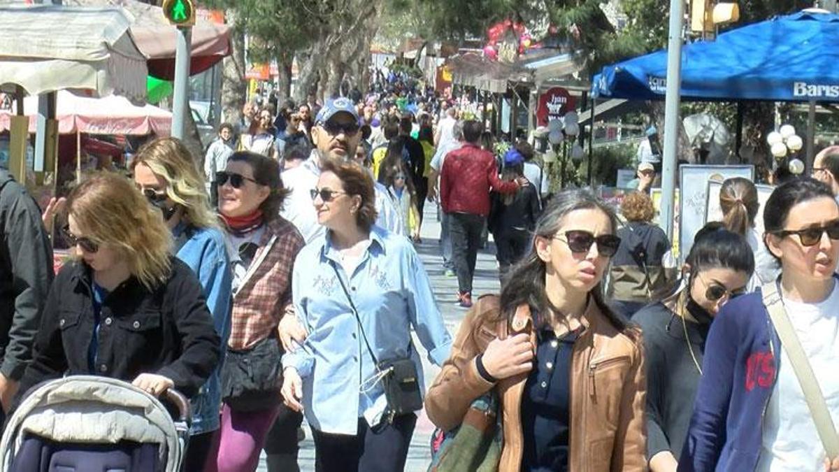 Bağdat Caddesi ve Caddebostan Sahili doldu taştı