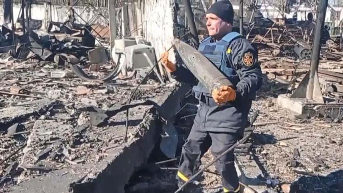 Çernihiv'de nehir kenarında füzeler bulundu