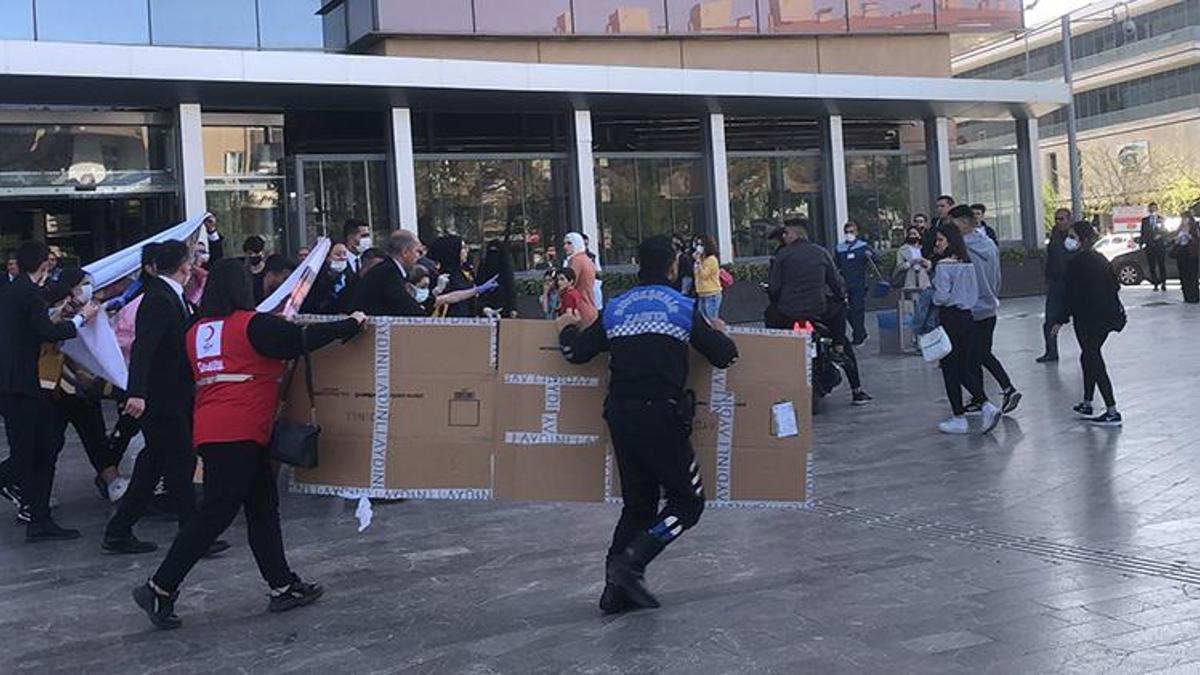 Hamile kadının acı ölümü! AVM'nin 3. katından beton zemine düştü