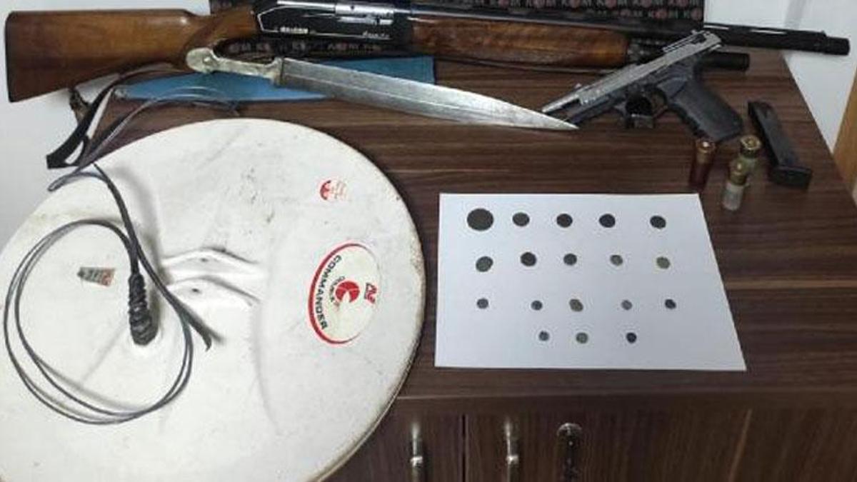 Muğla'da tarihi eser operasyonunda 'lejyoner kılıcı' ele geçirildi