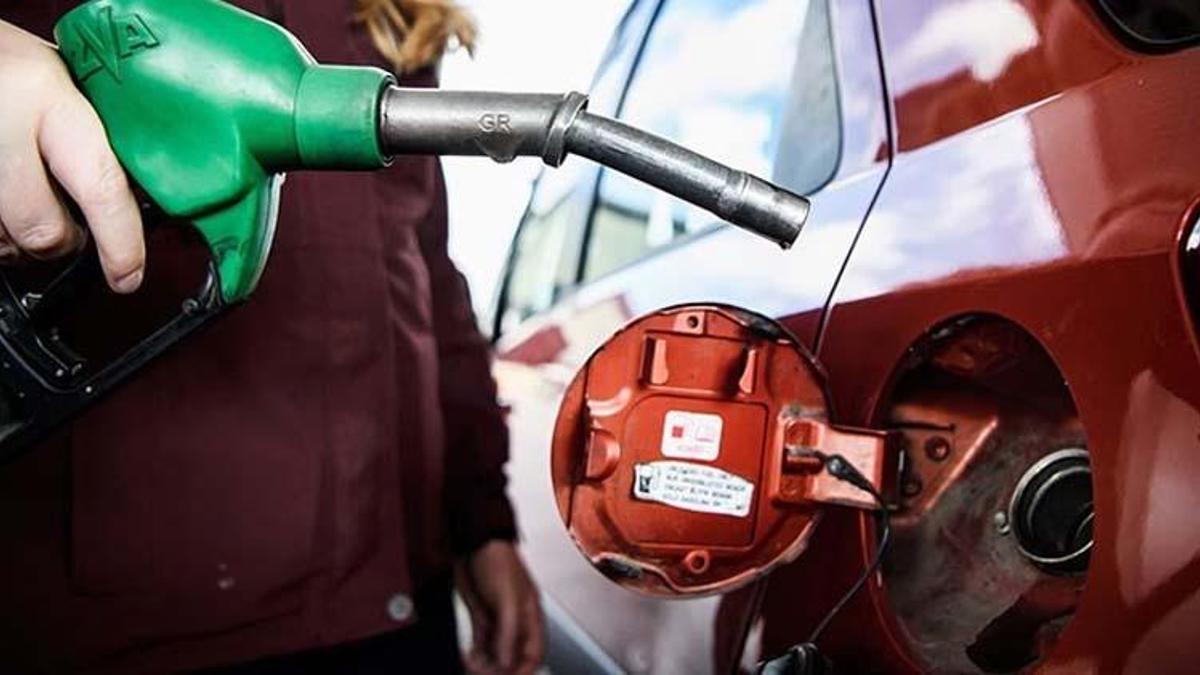 Benzin ve motorin fiyatları ne kadar oldu? 12 Nisan motorin indirim haberleri ile güncel benzin fiyatı!