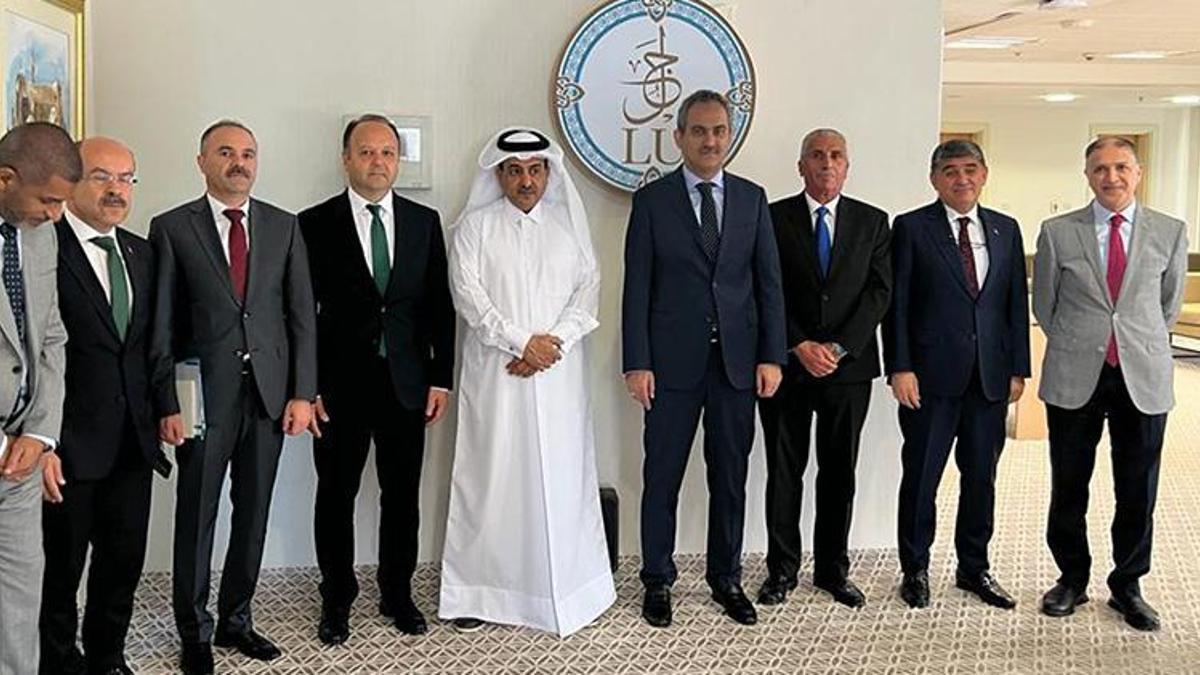 Bakan Özer’den Katar’daki Lusail Üniversitesi’ne ziyaret