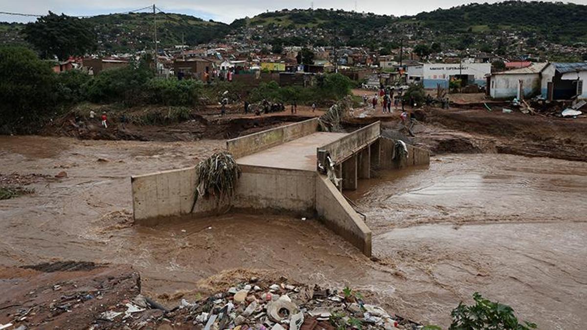 Güney Afrika’da sel felaketi! 45 kişi hayatını kaybetti