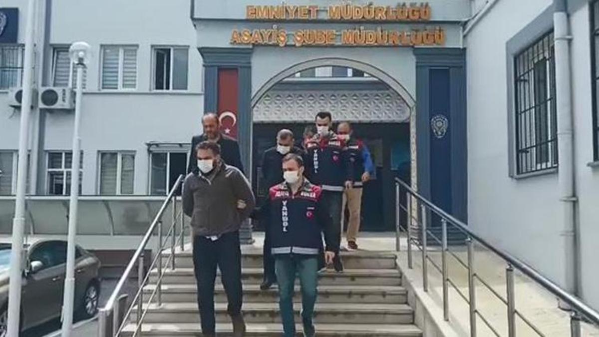 Kuyumculara sahte altın satan 4 şüpheli suçüstü yakalandı