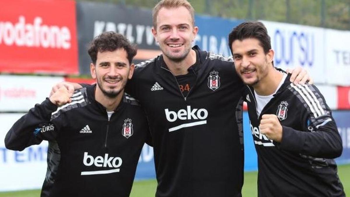 Beşiktaş'ta ilk ayrılık! Yola devam etmeyecekler