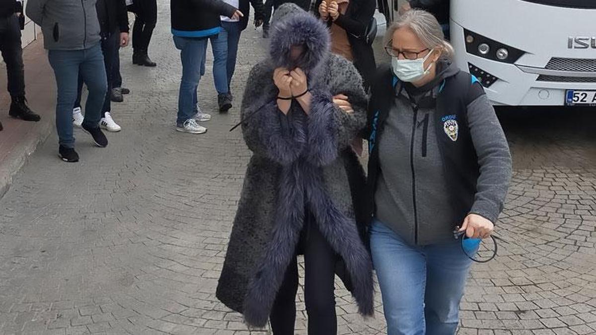 İlişkiye giriyorlardı! Polis operasyon düzenledi