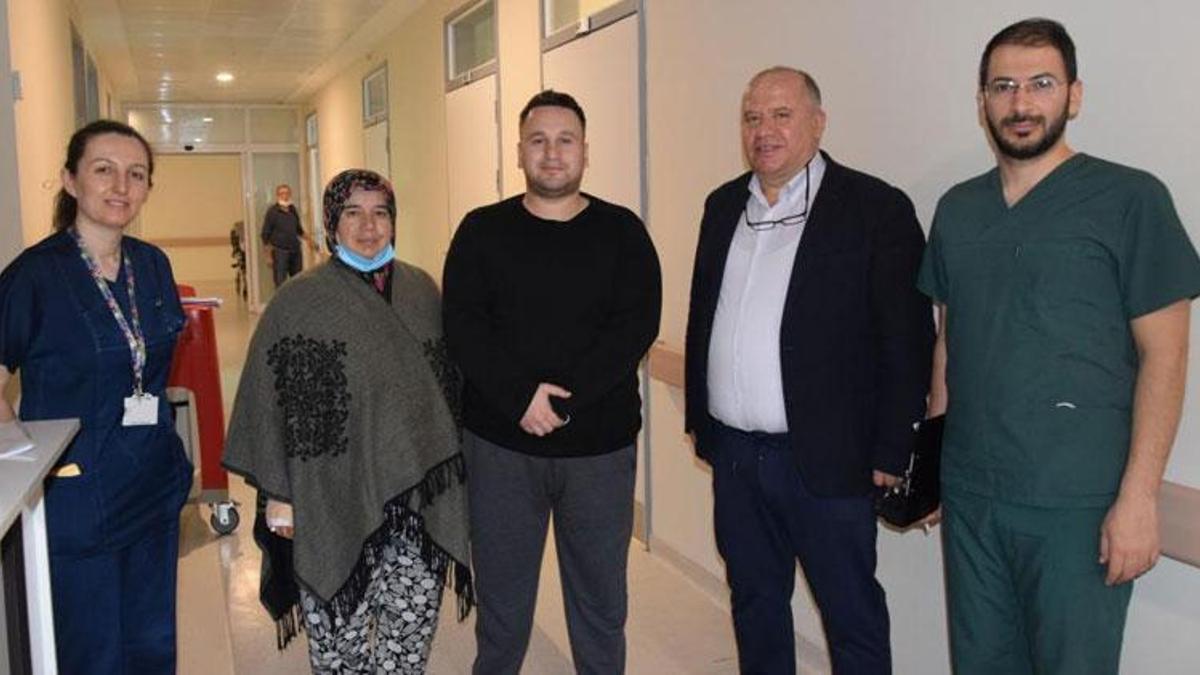 Anne ve oğlu aynı gün obezite ameliyatı oldu