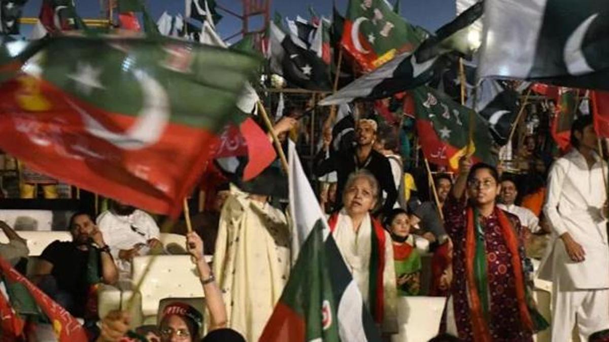 Imran Khan: Pakistan'a yabancı güçler tarafından bir komplo kuruldu