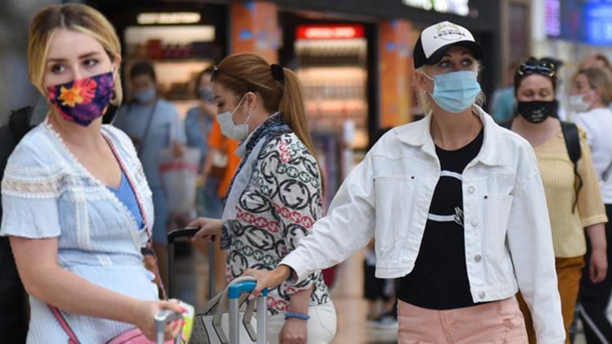 Turistler Antalya’ya akın etti! 15 günde rekor...