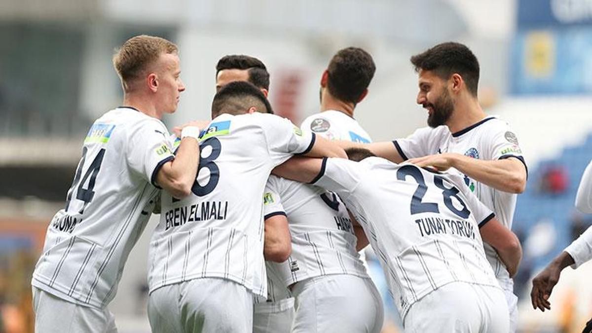 Kasımpaşa 6'da 5 yaptı Adana Demirspor'u resmen dağıttı