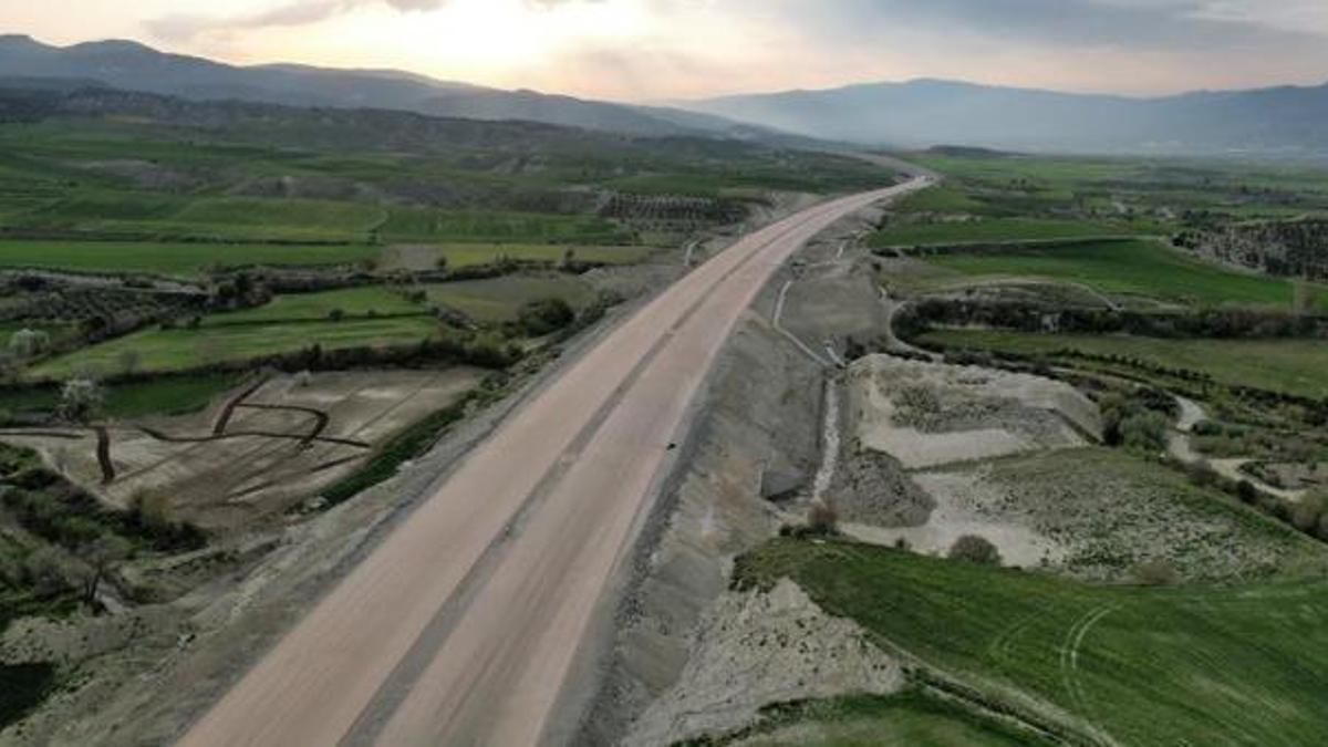 Müjdeli haber geldi! 3 bölgeyi birbirine bağlayacak, artık sadece 3 saat sürecek