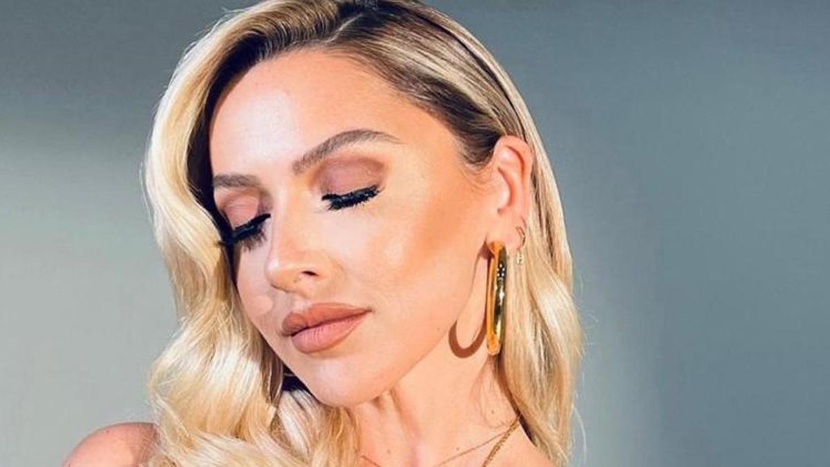 Hadise müstakbel görümcesini paylaştı, notu dikkat çekti!