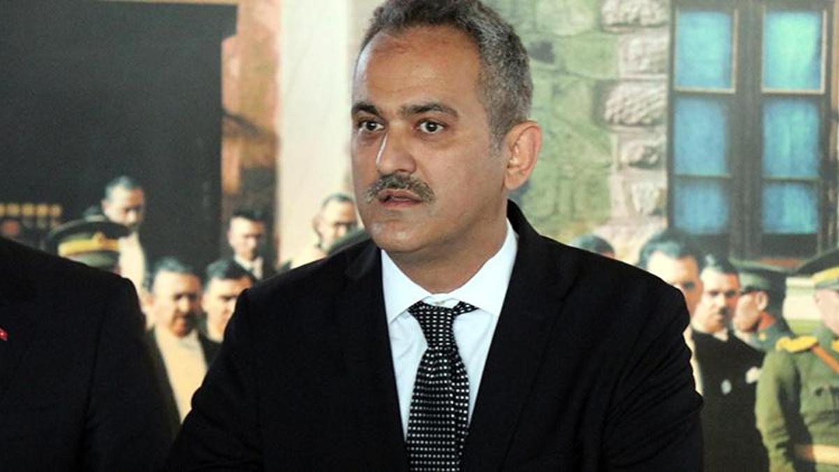 Okullarda maske zorunluluğu ve yüz yüze eğitim ile ilgili Bakan Özer'den açıklama!