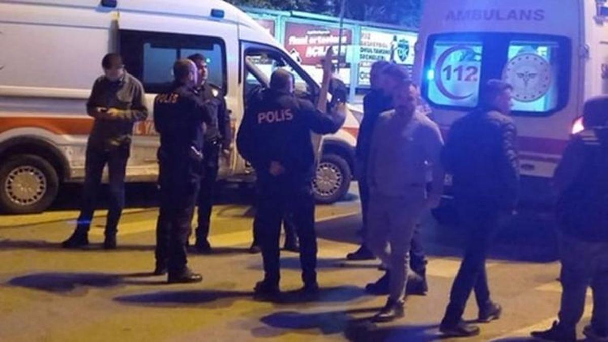 Manisa’da askeri ambulans ile otomobil çarpıştı: 3 yaralı!