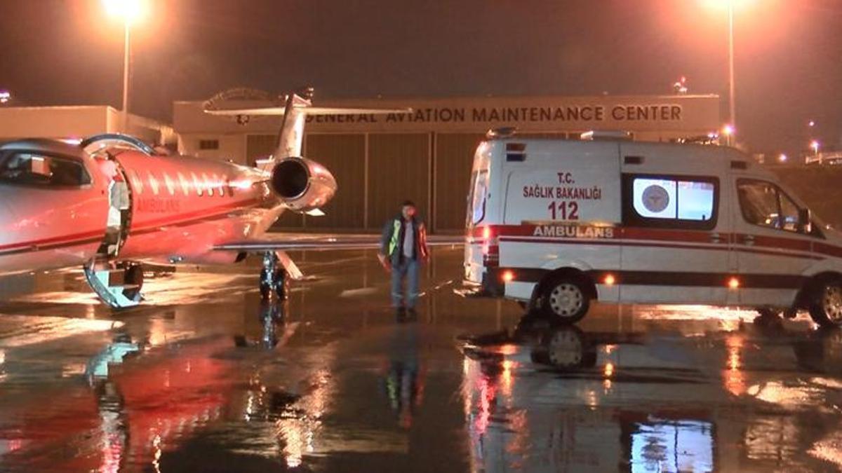 Mısır ve Fas'taki 2 Türk hasta, ambulans uçakla getirildi