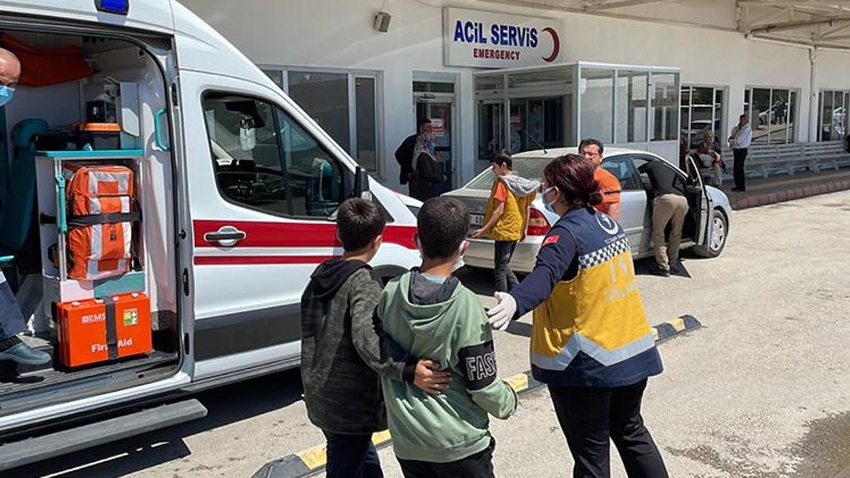 Adıyaman'da 10 öğrenci, zehirlenme şüphesiyle hastaneye kaldırıldı!