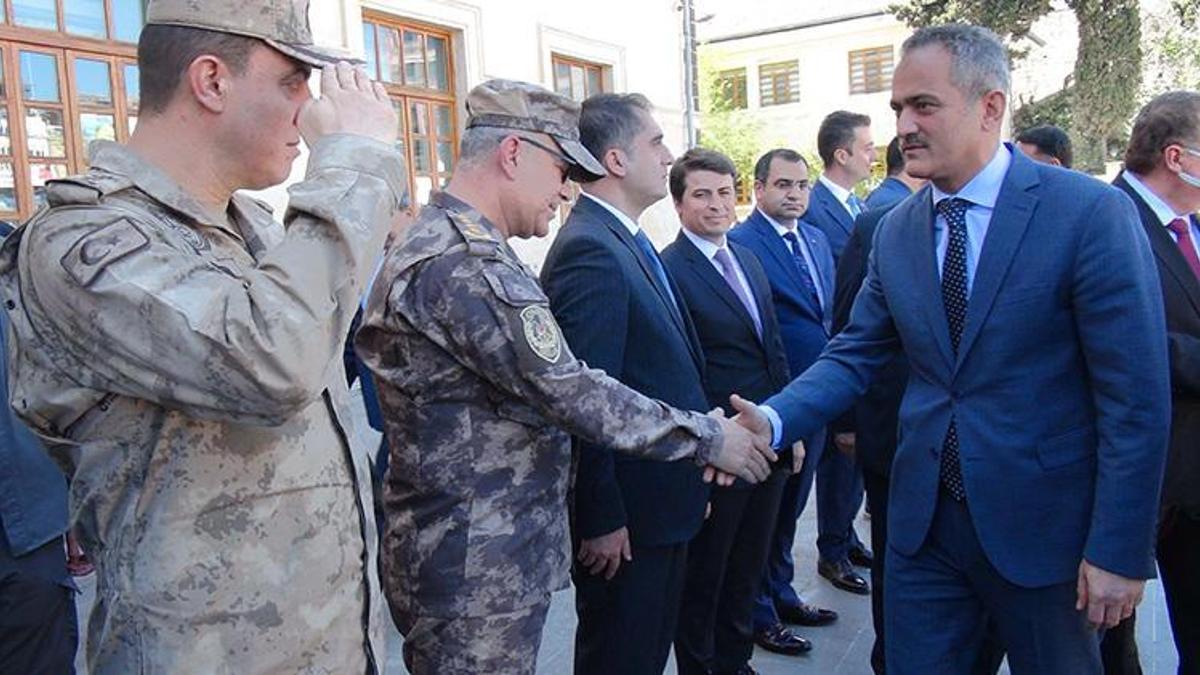 Bakan Özer, İl Eğitim Değerlendirme Toplantısı için Kilis'te