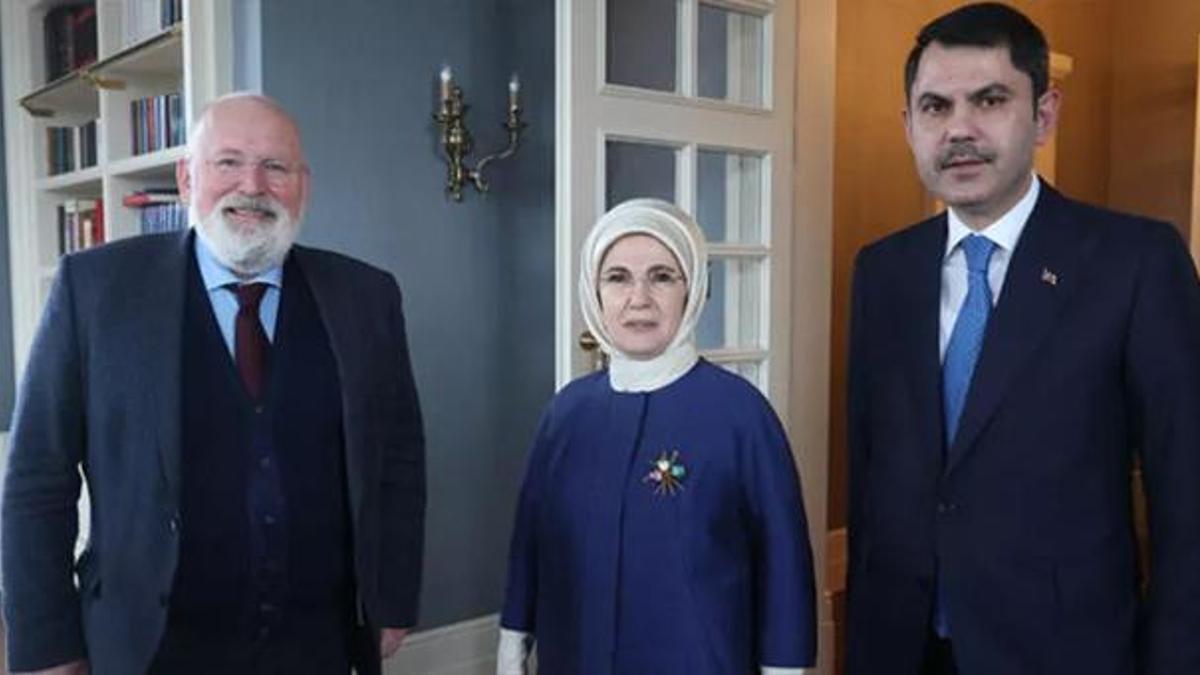 Emine Erdoğan, AB Komisyonu Kıdemli Başkan Yardımcısı Timmermans ile bir araya geldi