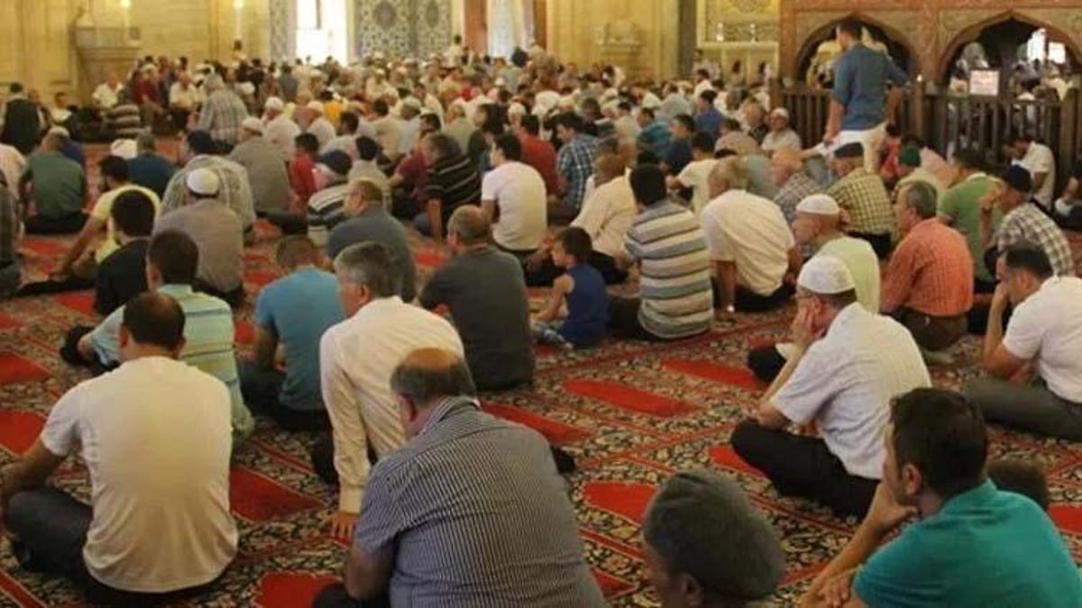 Cuma namazı saati! Cuma namazı kaçta bitiyor, ezan saat kaçta okunuyor? İl il Cuma namazı saati vakti 22 Nisan 2022