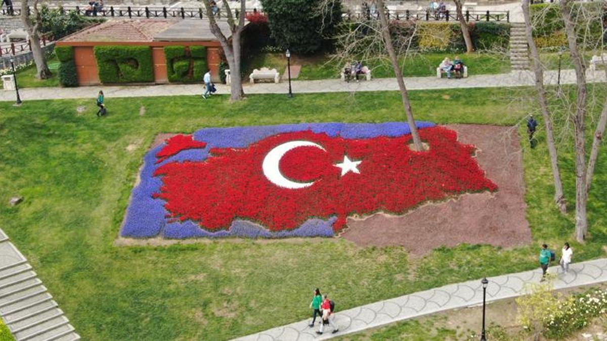 İstanbul'da lale şöleni