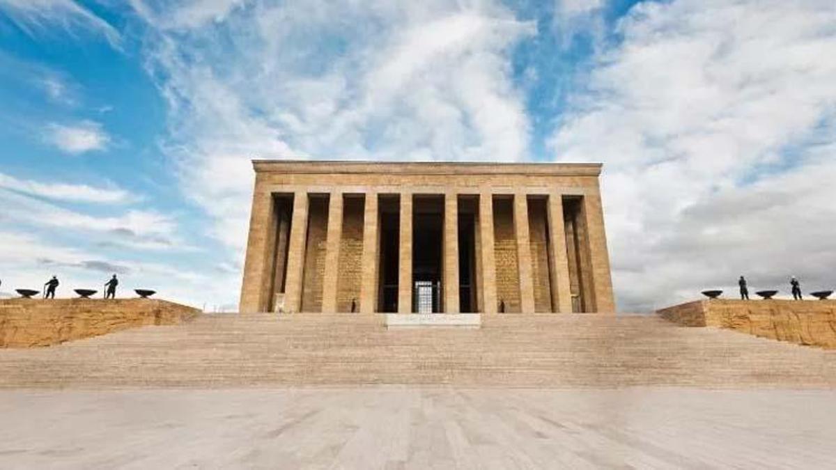 23 Nisan Anıtkabir ziyaret saatleri ve 23 Nisan anıtkabir programı! Anıtkabir saat kaça kadar açık?