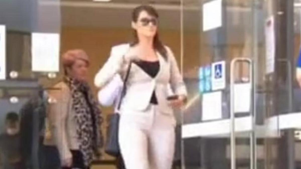 Kadın öğretmen öğrencisini istismar etti! Çıplak fotoğraflar ve videolar ele verdi