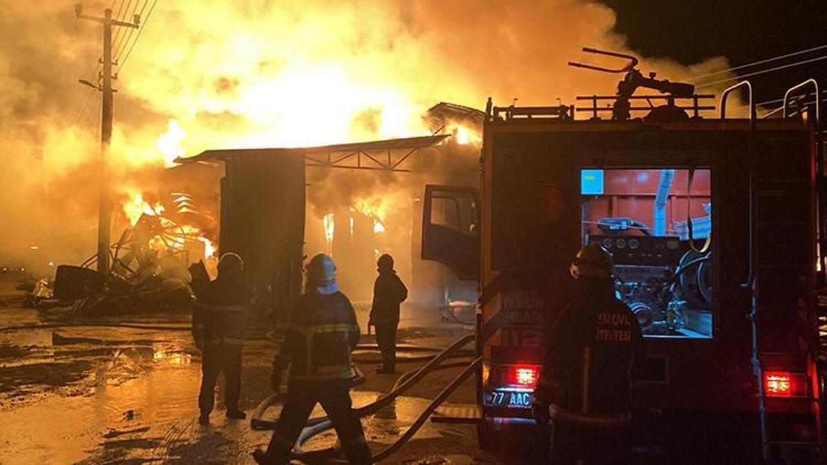 Yalova'da kereste fabrikasında yangın!