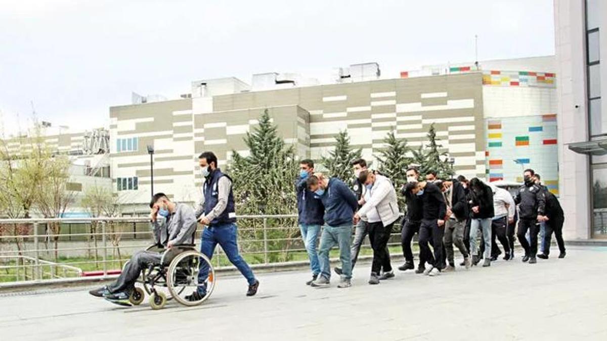 Tekerlekli sandalyeli torbacı! Felç oldu yine de vazgeçmedi