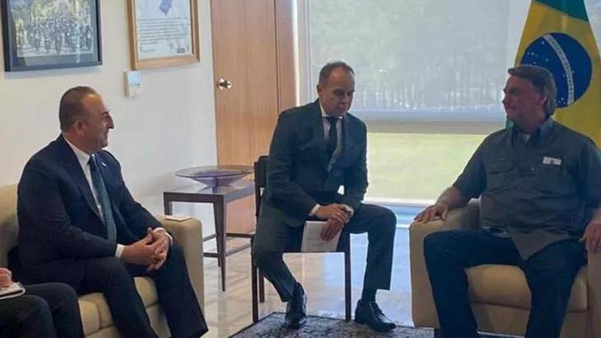 Bakan Çavuşoğlu, Brezilya Devlet Başkanı ile bir araya geldi!