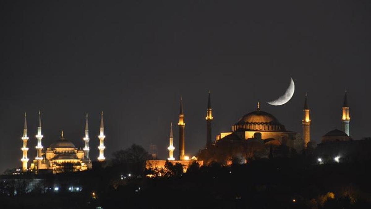 Kadir Gecesi camiler açık mı? Hangi camiler sabaha kadar açık? Kadir Gecesi hangi camilerde sabaha kadar ibadet yapılabilecek?
