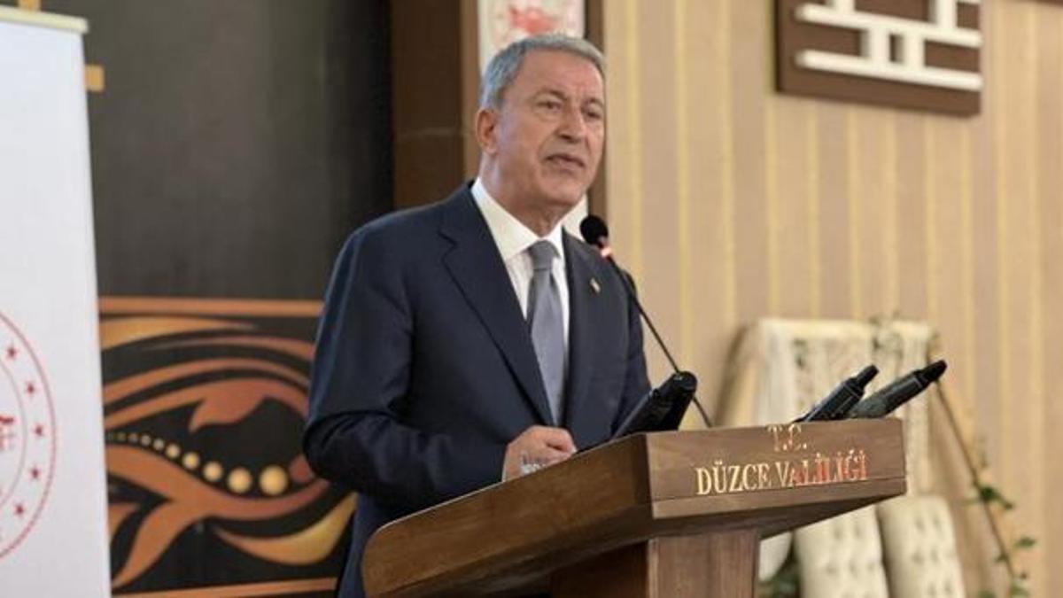 Bakan Akar’dan TSK'nın 'kimyasal silah' kullandığı iddiasına tepki: Alçakça bir iftira