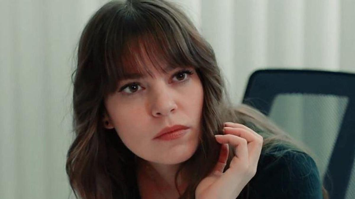 Aslı Enver'in milyonluk tesellisi!