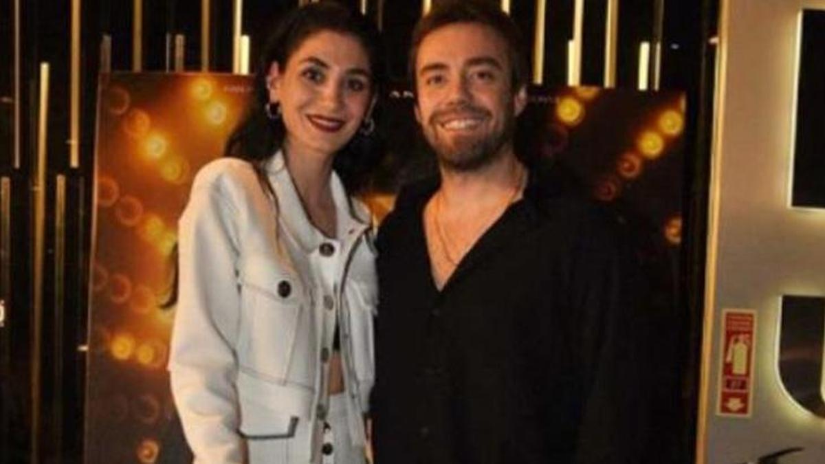 Sevgilisi Sitare Akbaş ile görüntülenen Murat Dalkılıç, o soruyu duyunca kaçtı!