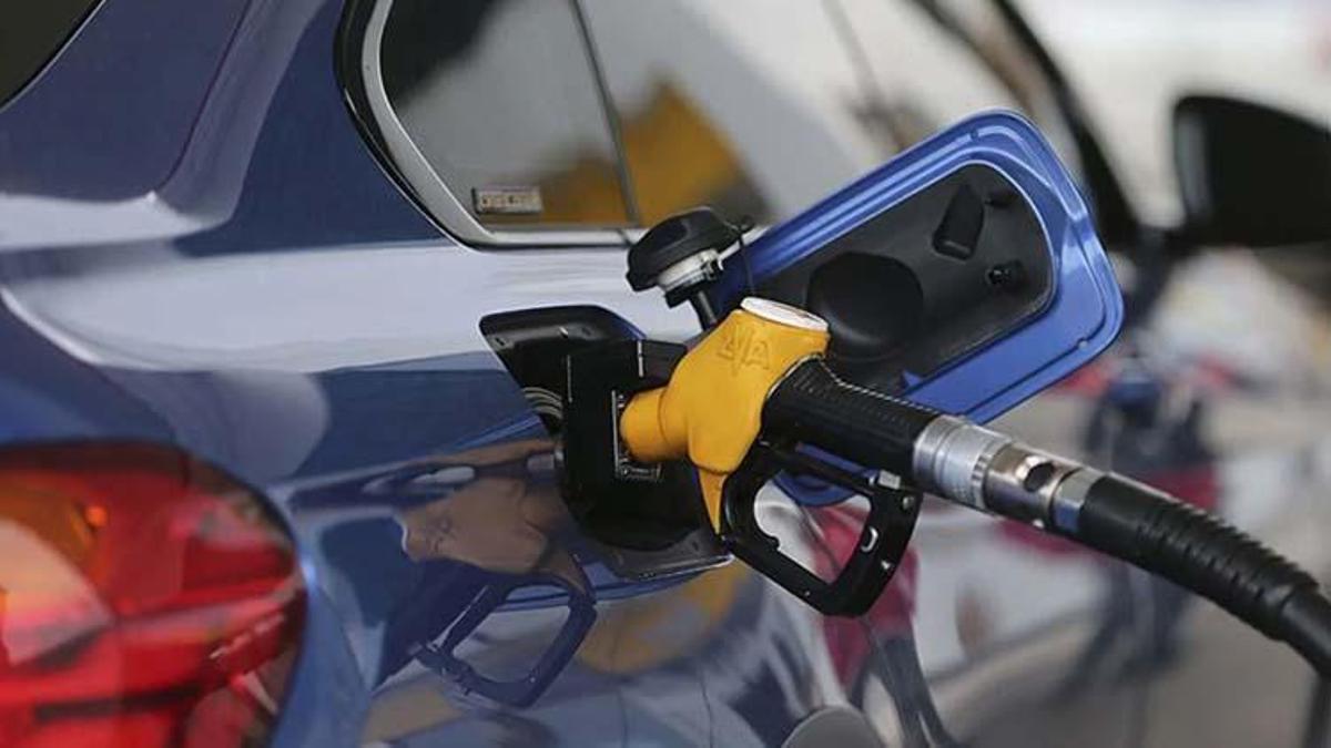 30 Nisan benzine zam geldi mi, motorine zam var mı? Güncel benzin fiyatı ne kadar oldu 30 Nisan?