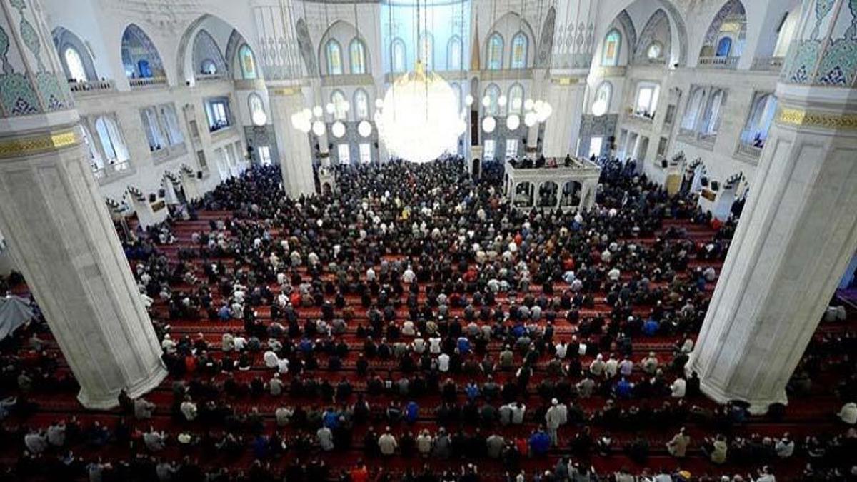 Bayram namazı saati! İl il bayram namazı kaçta kılınacak, ne zaman? Bayram namazı saatleri…
