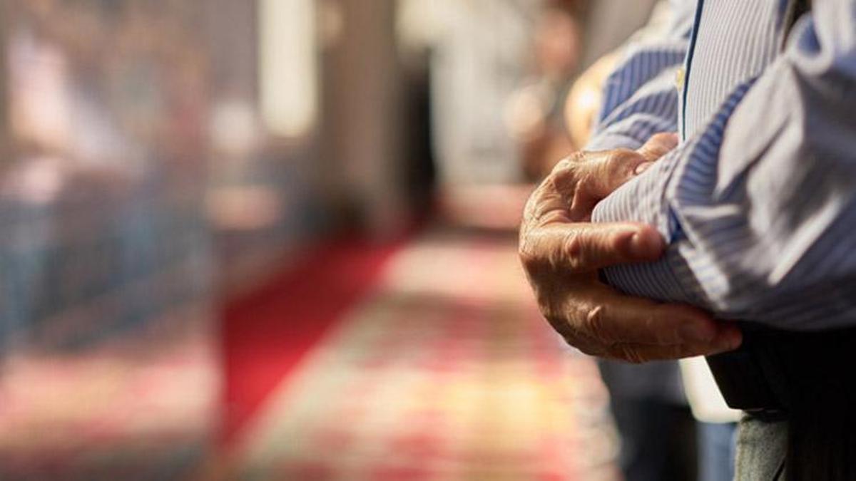 İl il bayram namazı saatleri! Ramazan Bayramı namazı saat kaçta kılınacak? Ankara, İstanbul, İzmir bayram namazı saati!