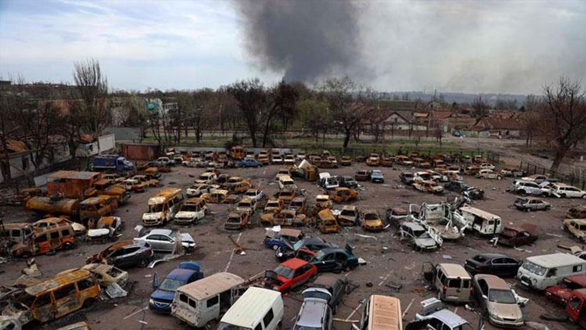 Rusya Savunma Bakanlığı: Azovstal fabrikasından 46 sivil ayrıldı