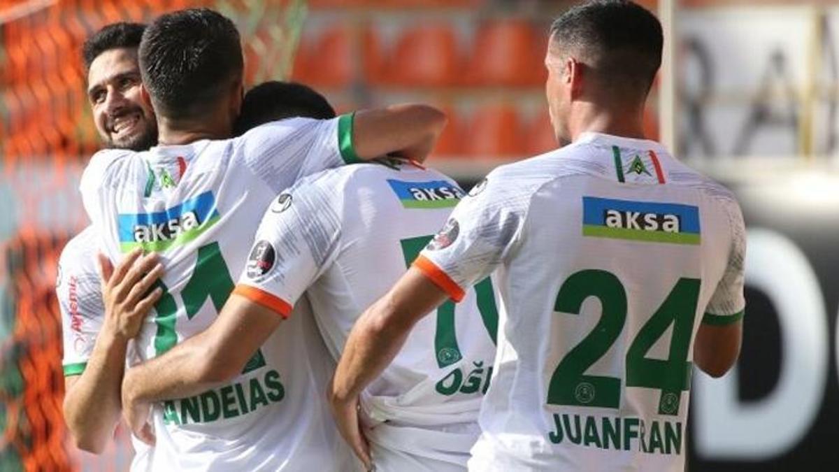 Alanyaspor 55 metreden yedi ikinci yarı maçı zor çevirdi