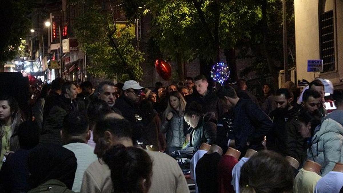 Bayram alışverişi gece saatlerine kadar sürdü